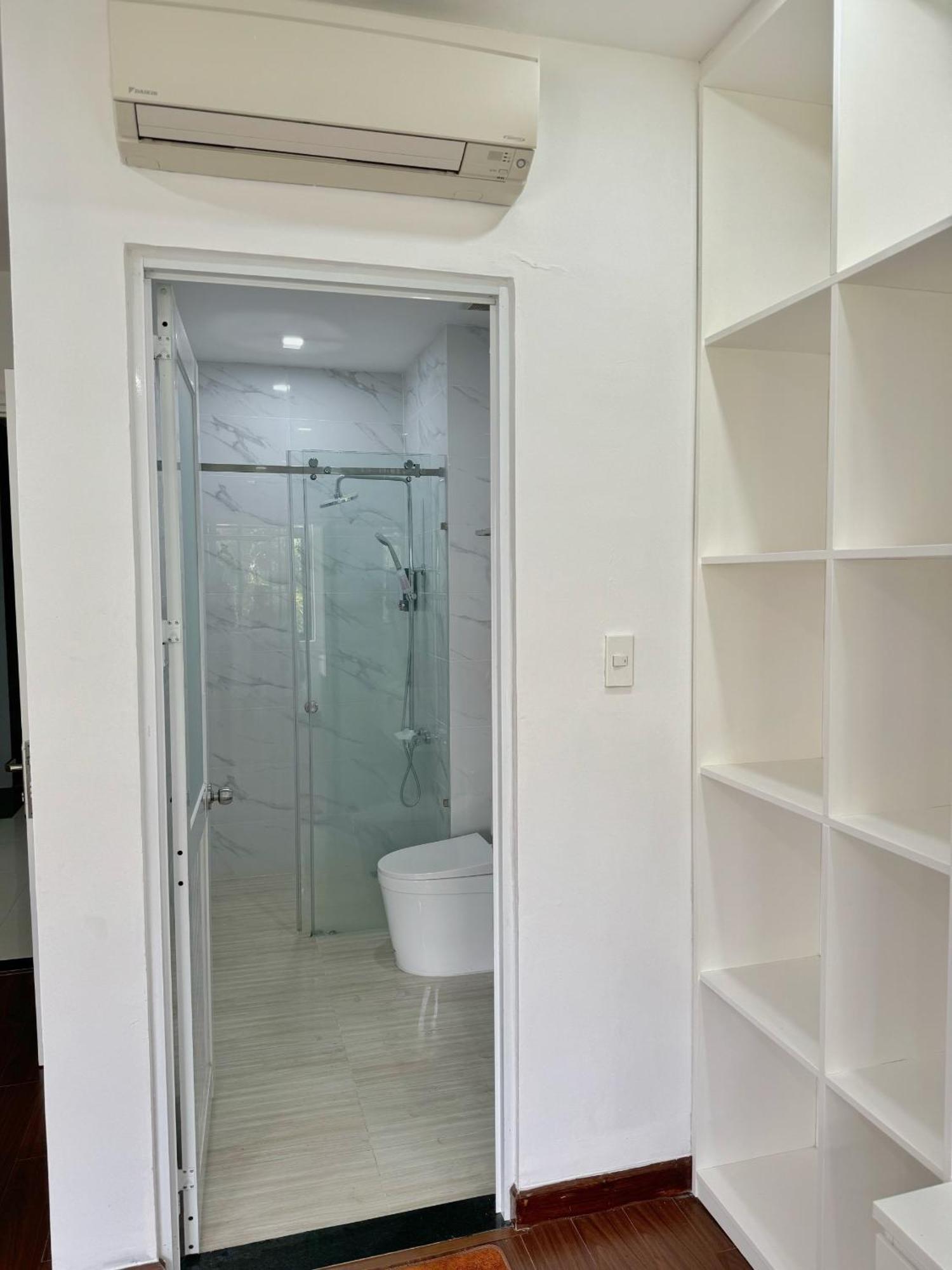 Tphomes Lakeview 122 Homestay Ho Chi Minh City