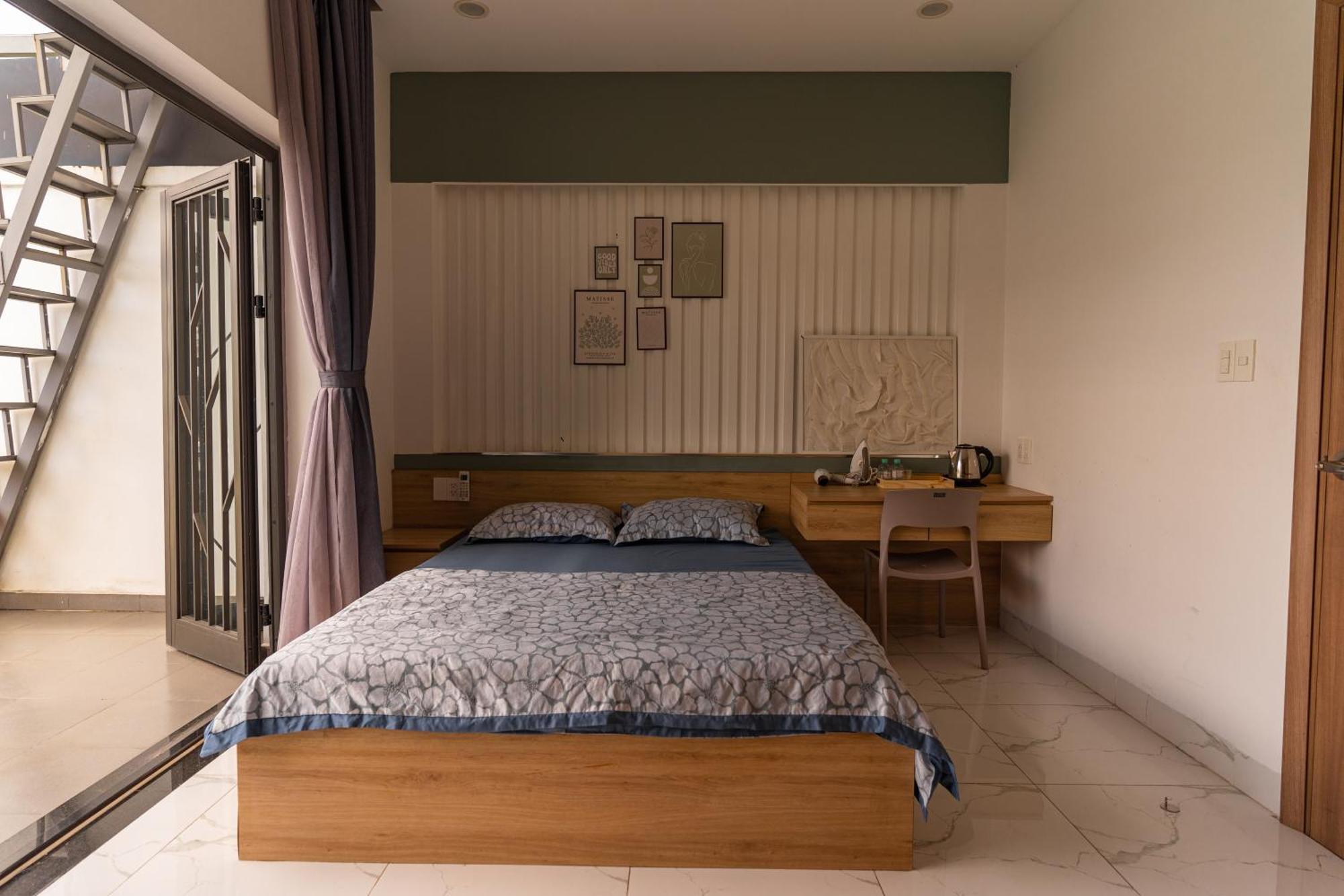 Tphomes Lakeview 122 Homestay
