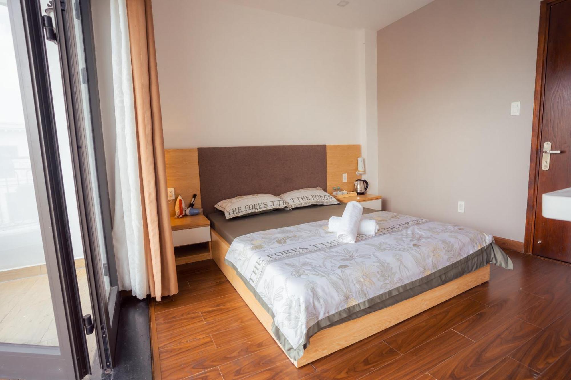 Tphomes Lakeview 122 Homestay Ho Chi Minh City