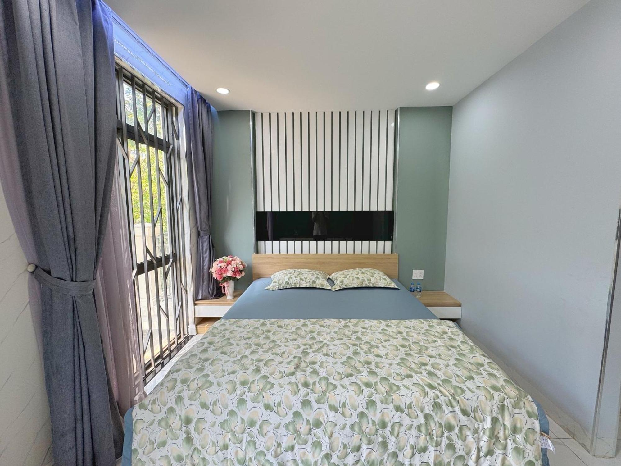 Tphomes Lakeview 122 * Ho Chi Minh City