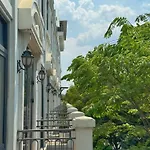 Tphomes Lakeview 122